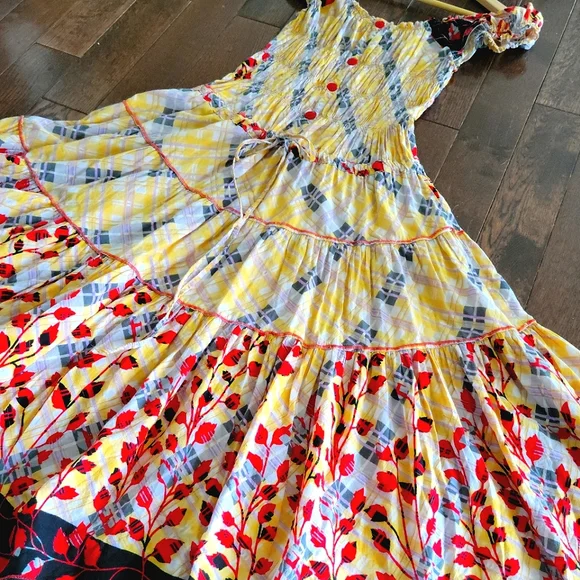 ‼️SOLD‼️Handmade Vintage Off the Shoulder Peasant Dress from Italy 🇮🇹 - Picture 4 of 13